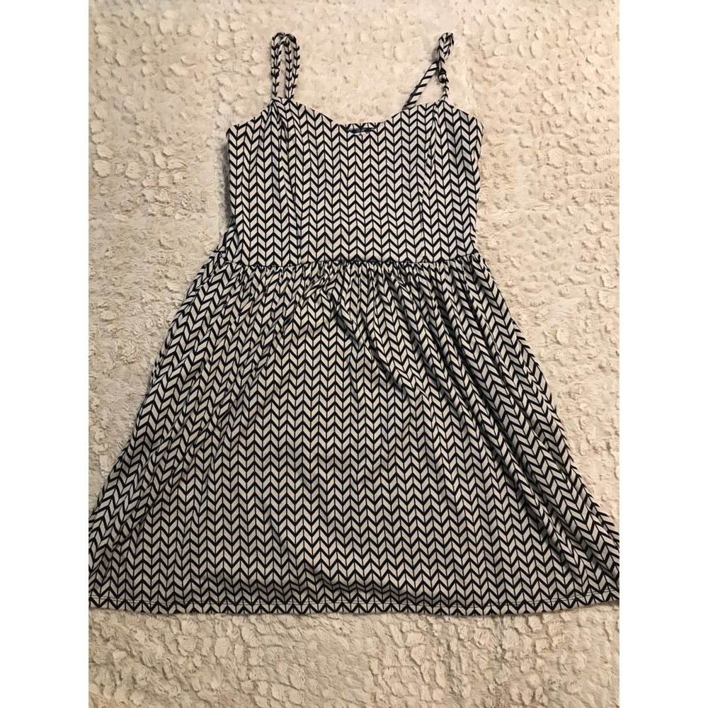Women's Medium Navy Blue and White Patterned Dress